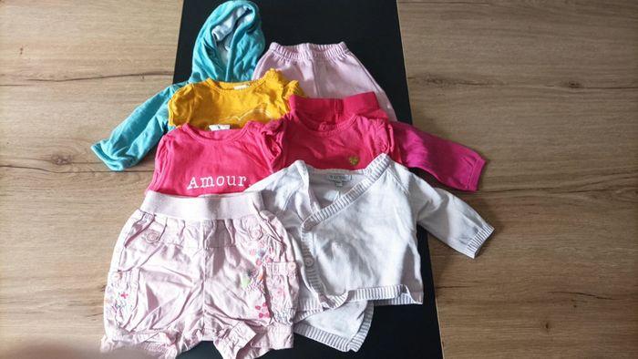 Lot de 9 vêtements 1 mois fille - photo numéro 1