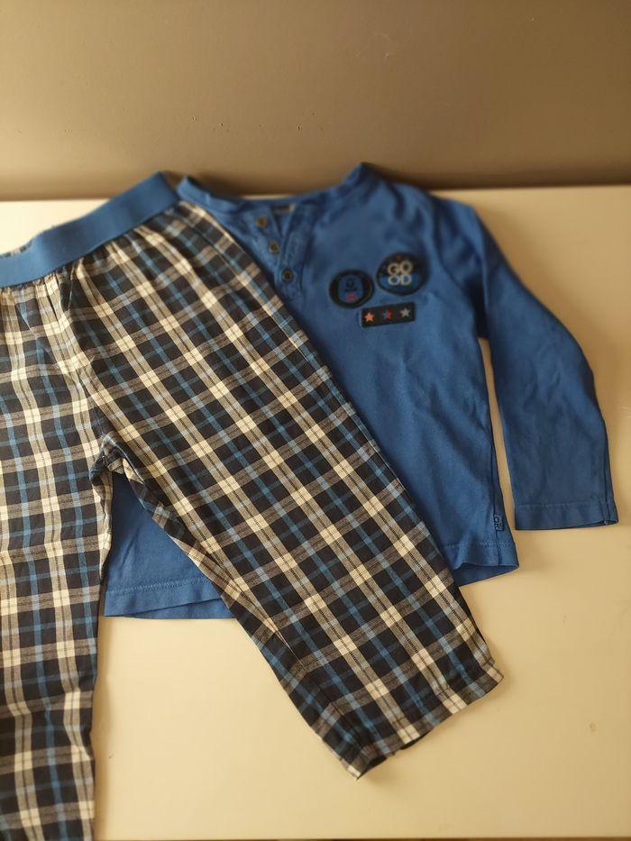 Pyjama en coton 2 pièces taille 3 ans. - photo numéro 2