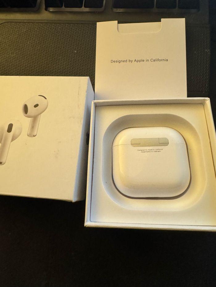 AirPods 4 - photo numéro 4