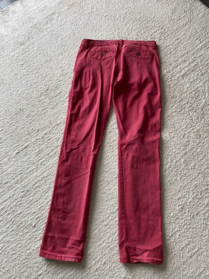 Pantalon rouge - photo numéro 4