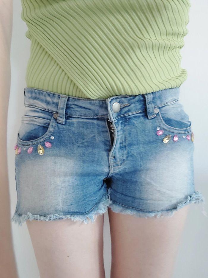 Short façon jean Camaieu bon état taille 36 - photo numéro 1