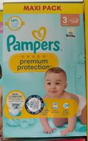 1 paquet de couches Pampers taille 3