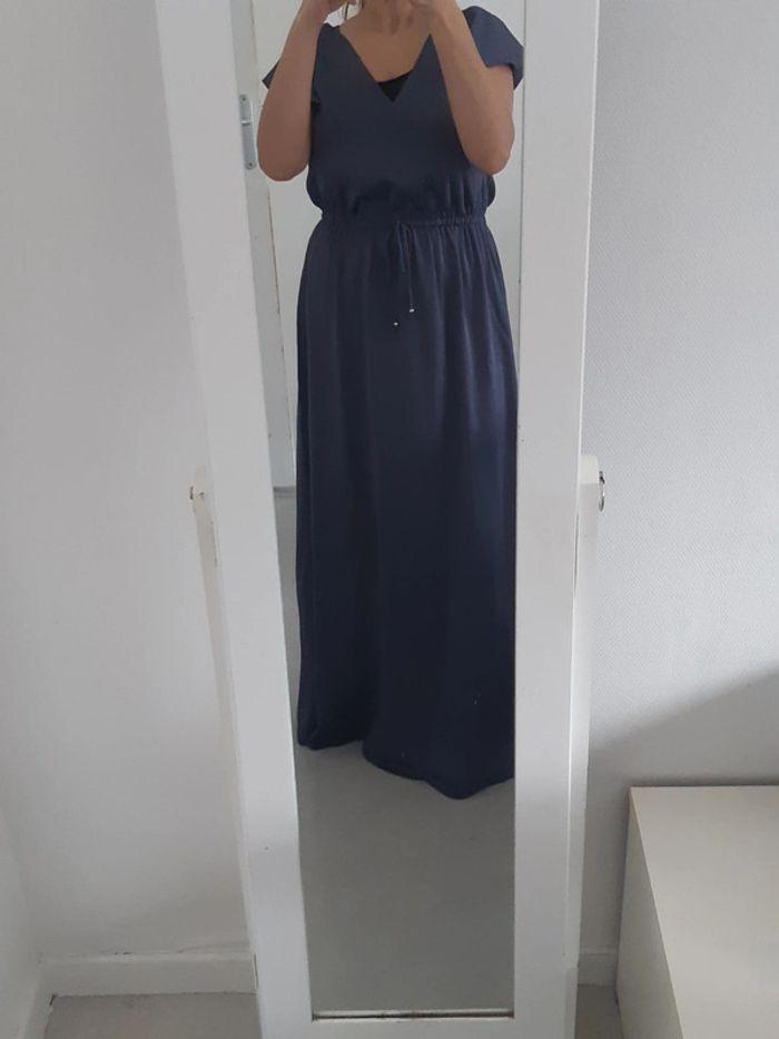 Robe H&M effet satiné t. 34 voir 36 - photo numéro 1