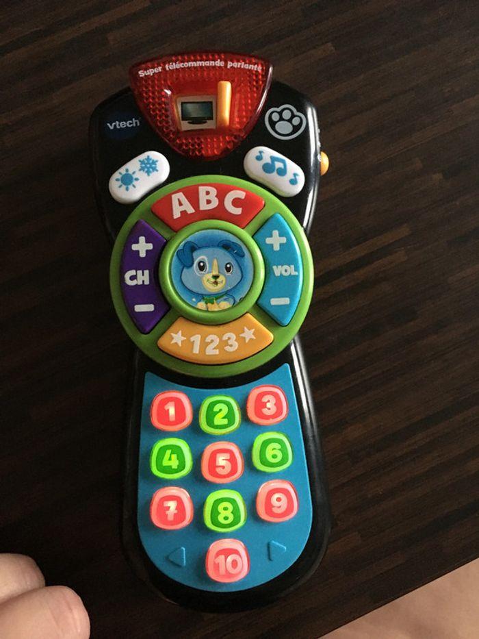 Super télécommande parlante de VTECH - photo numéro 1