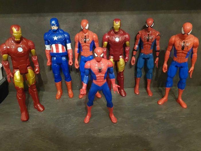 Lot 7 figurines Marvel 30cm