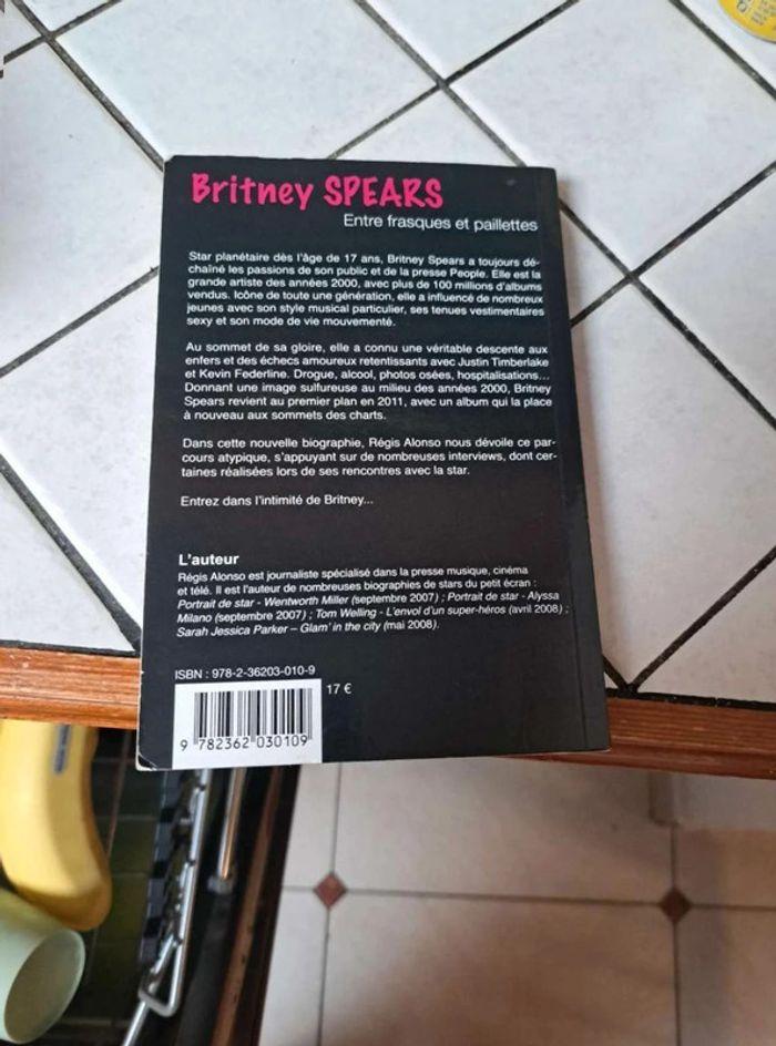 livre de poche  Britney  spears - photo numéro 2