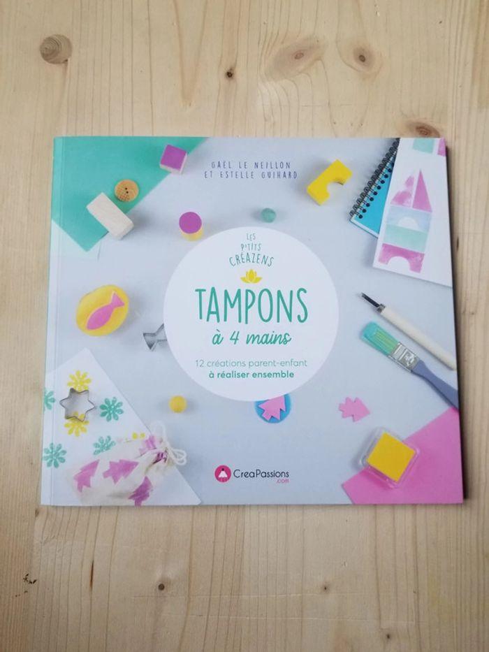 Livre Tampons à 4 mains - photo numéro 1