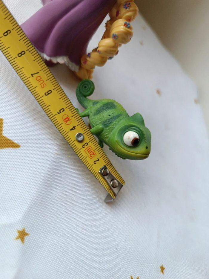 Figurine figura raiponce rapunzel tresse peinture paint Disney princesse bullyland pascal cameleon - photo numéro 12