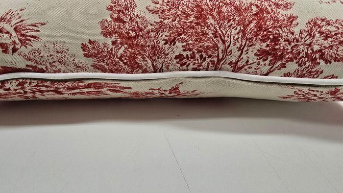 Lot de 2 housses de coussins cale dos 25x50cm en toile de jouy rouge  canapé, fauteuil,  lit,  chambre,  coussin   déco - photo numéro 2