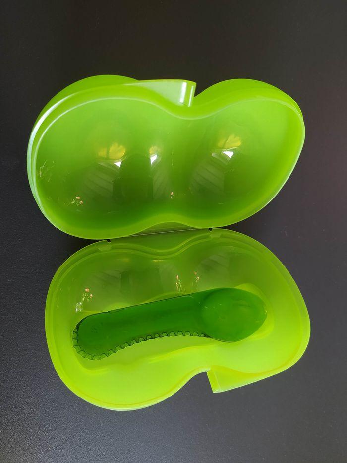 Boite tupperware 2 kiwis - photo numéro 4