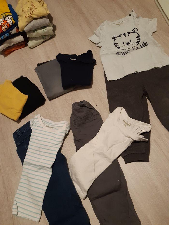 Lot de 38 vêtements printemps été pour bébé garçon taille 23 mois/2 ans - photo numéro 4