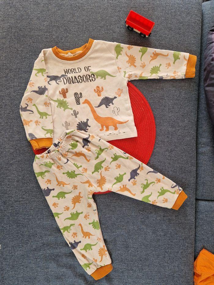 Pyjamas dinosaure 24mois - photo numéro 1