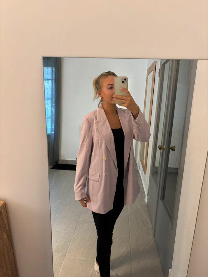 Beau blazers lilas h&m neuve - photo numéro 1