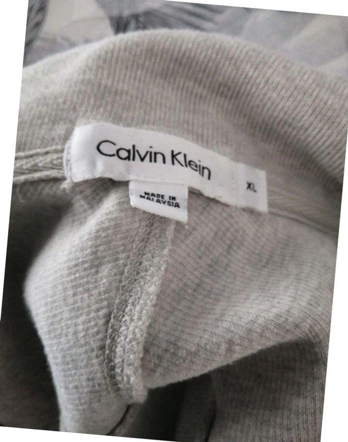 Pull calvin Klein xl - photo numéro 3