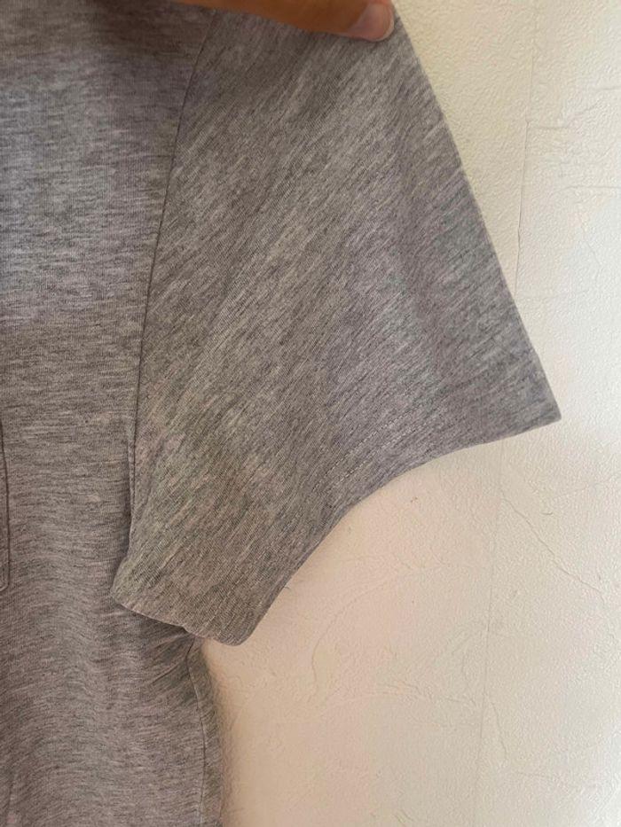 t-shirt gris - photo numéro 2