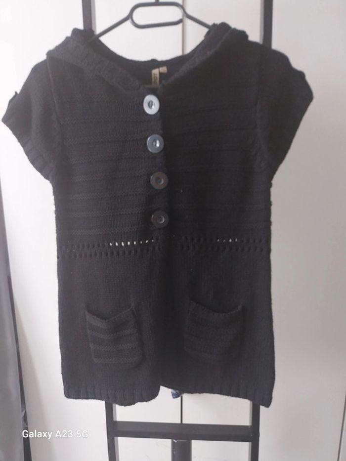 Petit gilet manches courtes noir taille 38-40