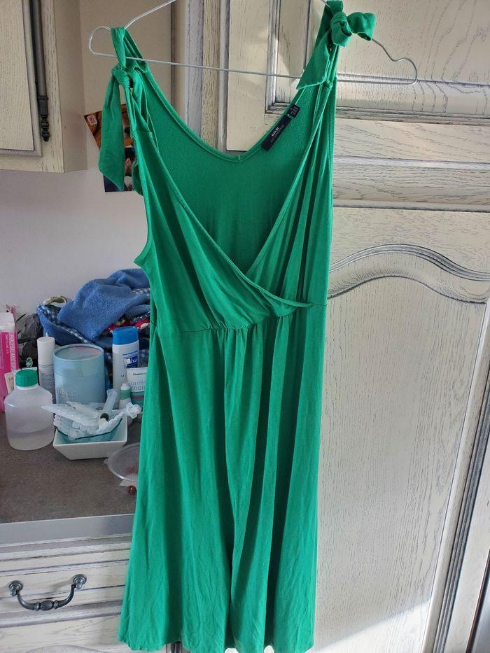 Robe verte de grossesse