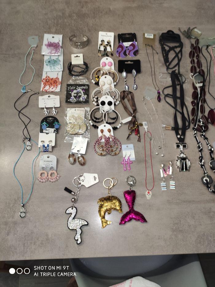 Lot de 42 pièces bijoux - photo numéro 1