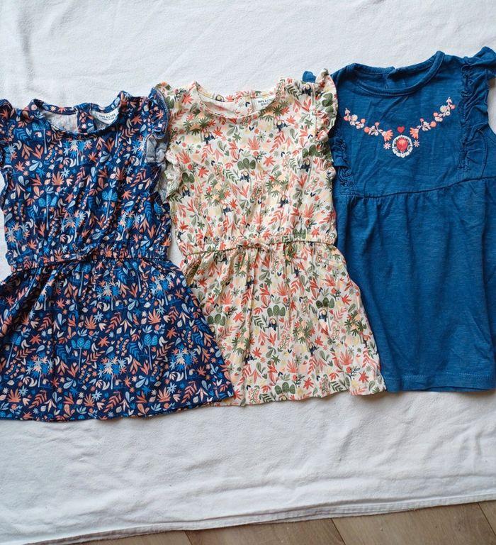 Lot de 3 robes d'été 12 mois - photo numéro 1