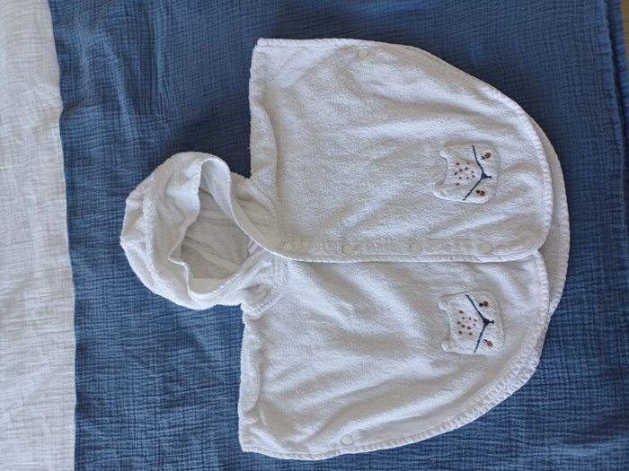 Cape de bain pour bébé - Naissance - avec capuche - photo numéro 1