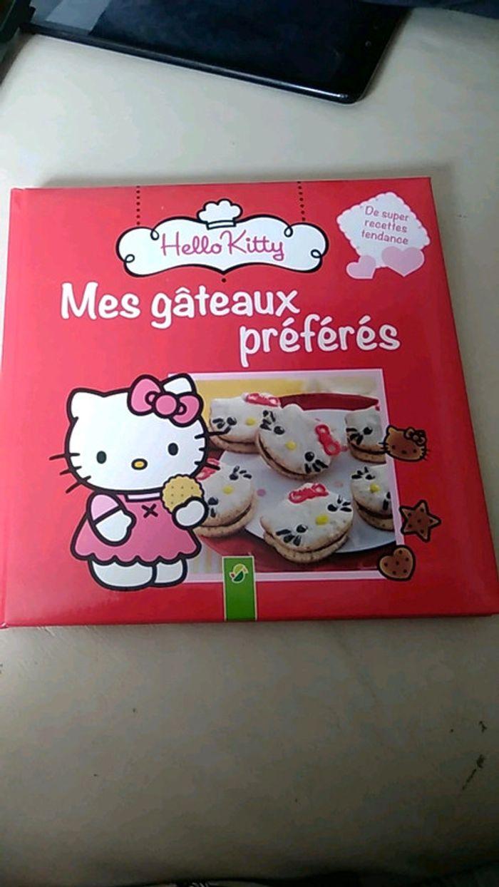 Livre de cuisine Hello Kitty - photo numéro 1