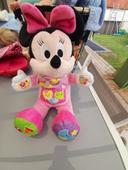 Peluche minnie interactive