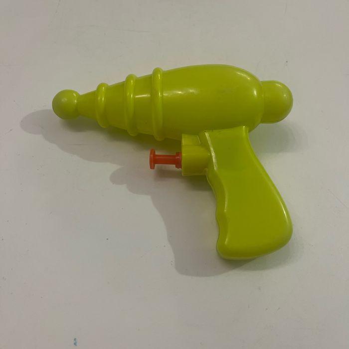 Mini pistolet à eau jaune