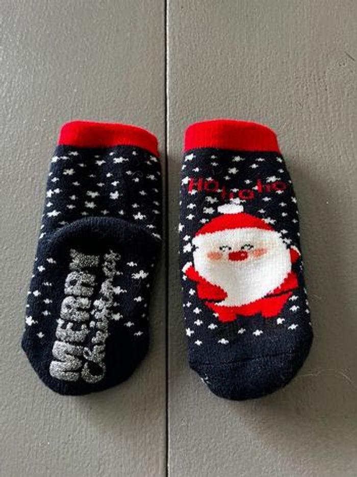 lot de 2 chaussettes antidérapantes 6 mois thème NOEL - photo numéro 2