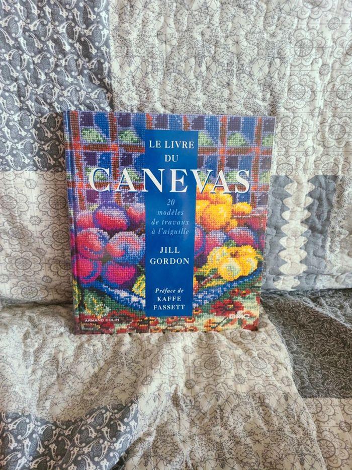 Le livre du canevas - photo numéro 1