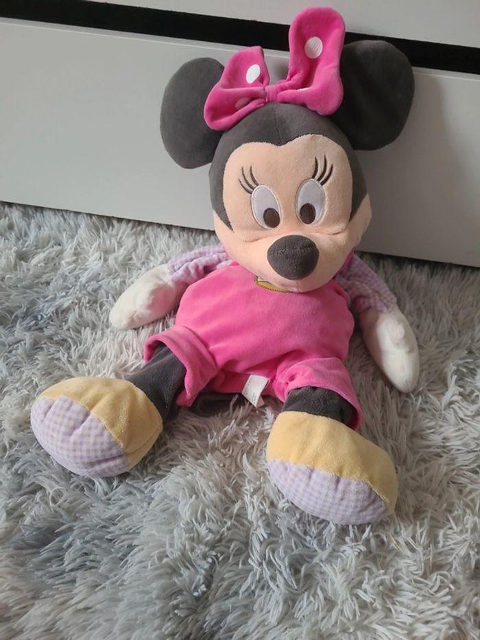 Grande peluche range pyjama minnie - photo numéro 2