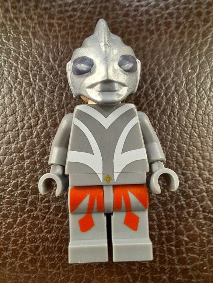 Figurine Lego compatible Ultraman - photo numéro 1