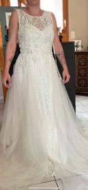 Robe de mariée neuve T 40