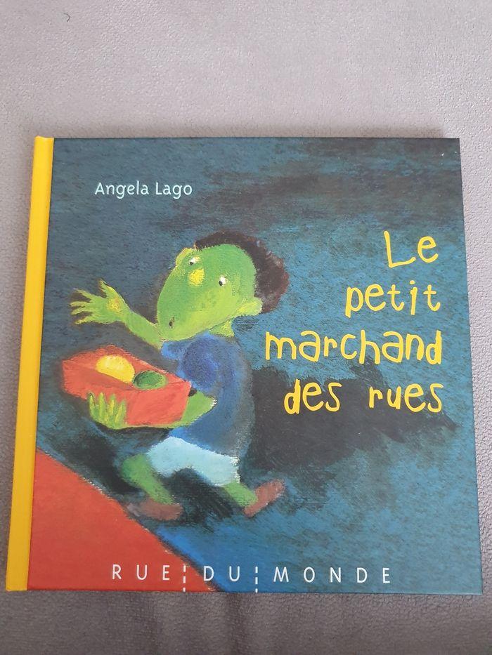 Livre le petit marchand des rues - photo numéro 1