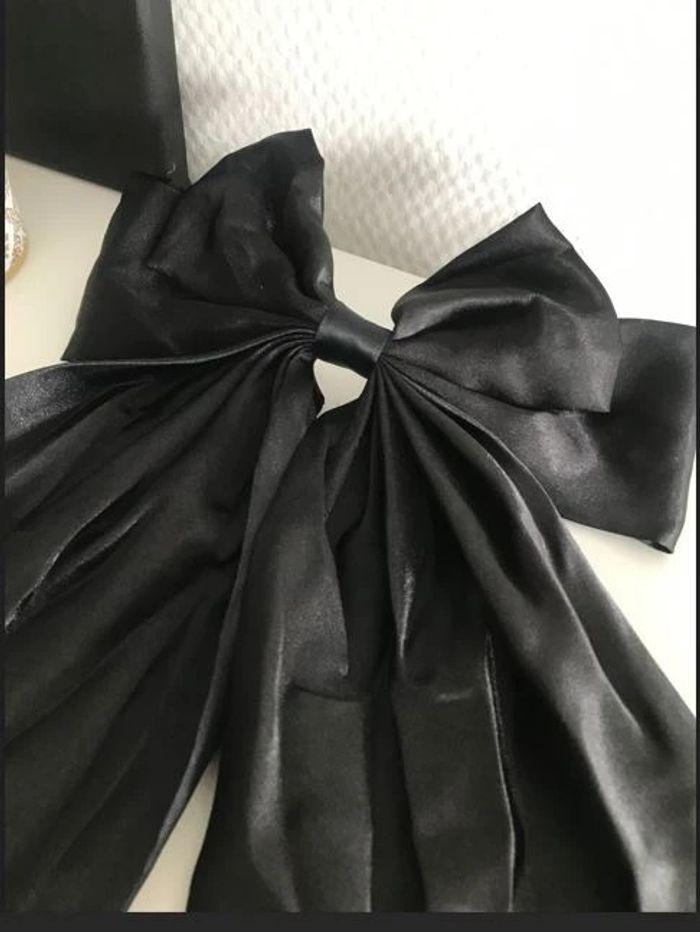 Grande barrette noeud satin noir 🖤 - photo numéro 6