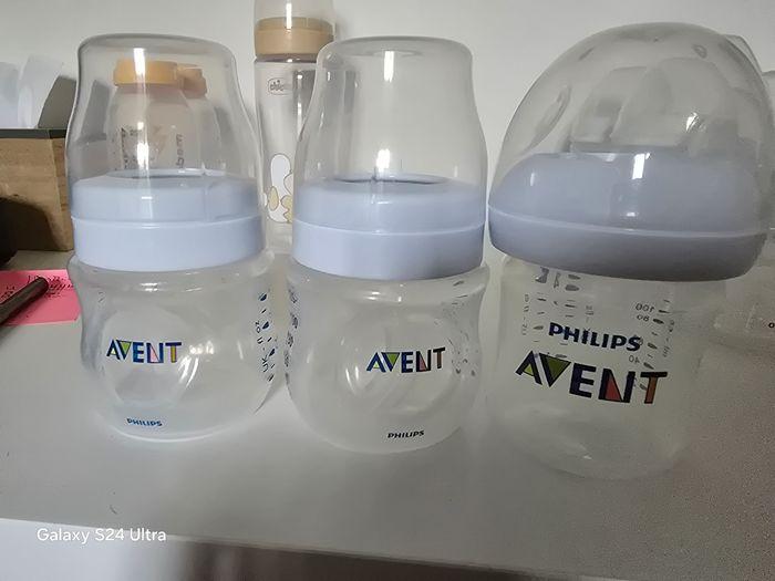 Lot biberon philips avent - photo numéro 1