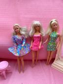 Barbie 90s