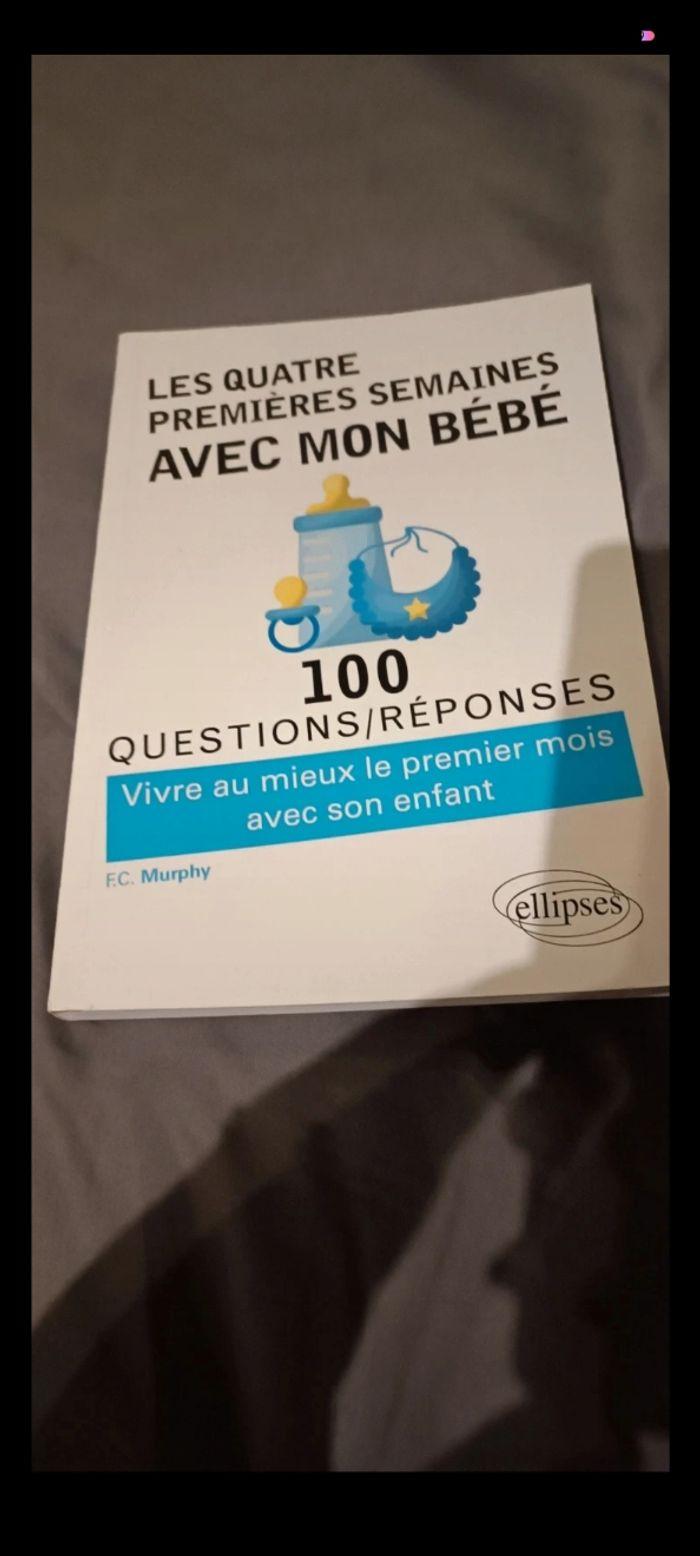 Livre les quatre premières semaines avec mon bébé - photo numéro 1