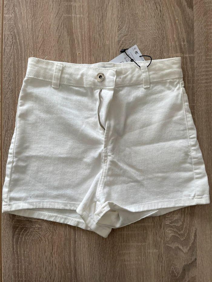 Short blanc bershka - photo numéro 1