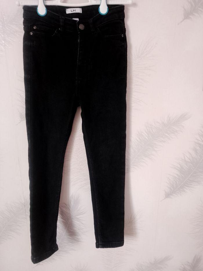 Pantalon/ jean noir LH taille XXS/ 150 cm avec des poches sur le côté et derrière - photo numéro 1