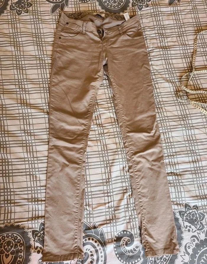 Pantalon beige Bershka 38 - photo numéro 1