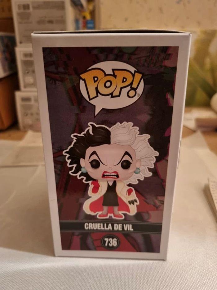 Funko Pop ! Disney Vilains - Cruella De Vil # 736  Exclu Hot Topic, Diamond - photo numéro 5