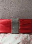 Pochette  satinee  rouge