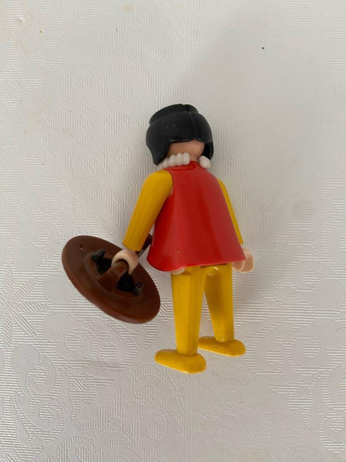 Figurine Playmobil 1974 avec bouclier - photo numéro 4