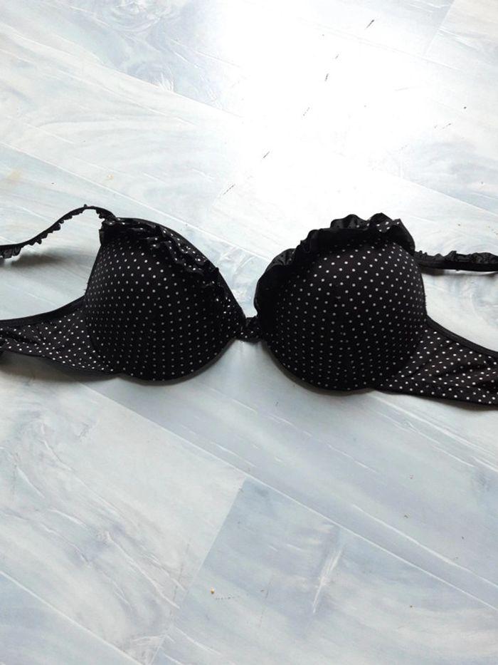 Soutien-gorge avec volants noeud noir avec des pois blancs taille 90B - photo numéro 7