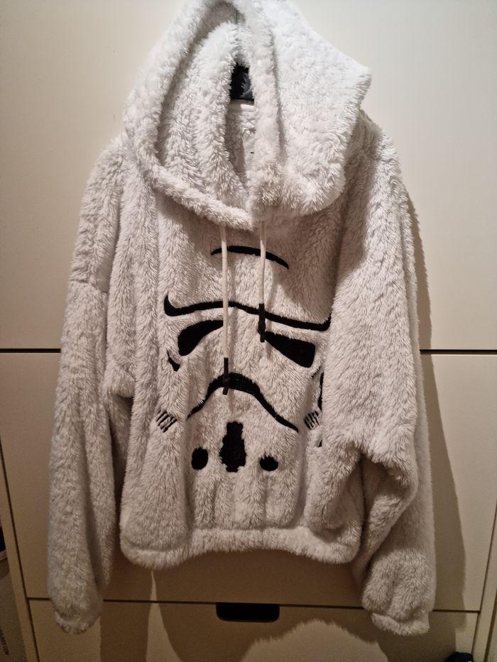 Pull stars wars blanc undiz taille Xs - photo numéro 1