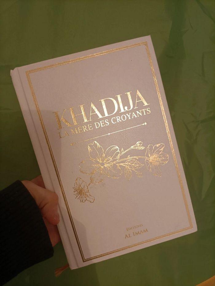 Khadija livre - photo numéro 1