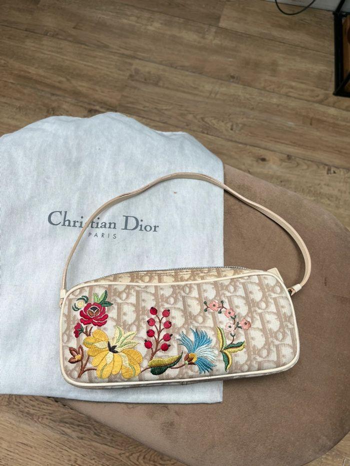 Sac Christian Dior vintage monogramme et brodé fleurs - photo numéro 2