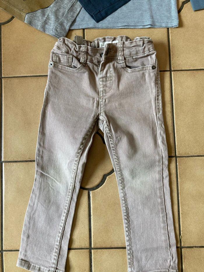 Lot 3 ans pantalons et hauts - photo numéro 4