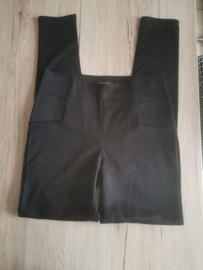 Pantalon moulant taille S neuf - photo numéro 2