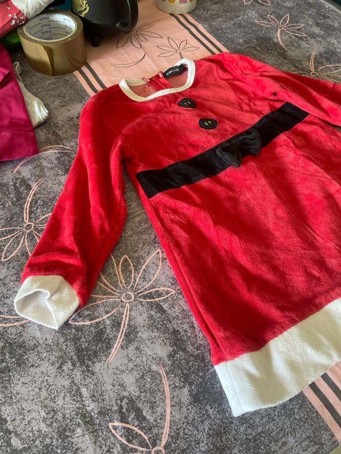 Robe de noel type velours 4 ans - photo numéro 3